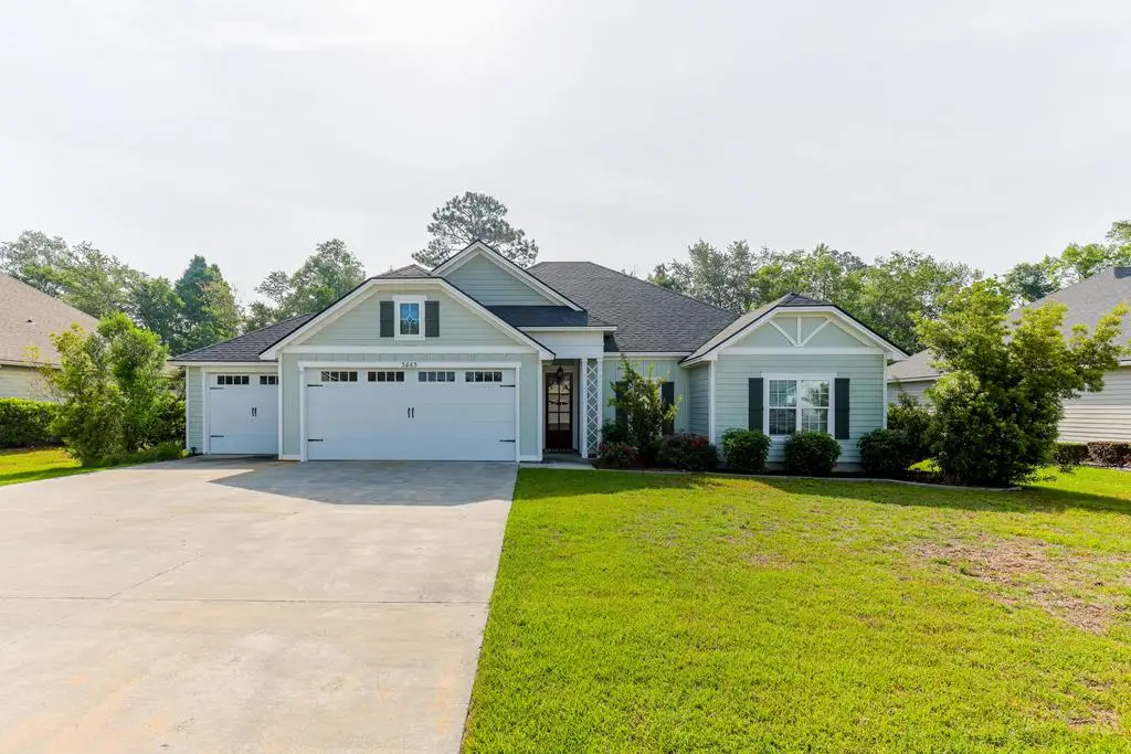 3863 Thoreau Dr, Valdosta, GA 31605 - #1