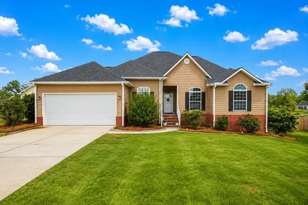 4004 Grey Oak Dr, Valdosta, GA 31605