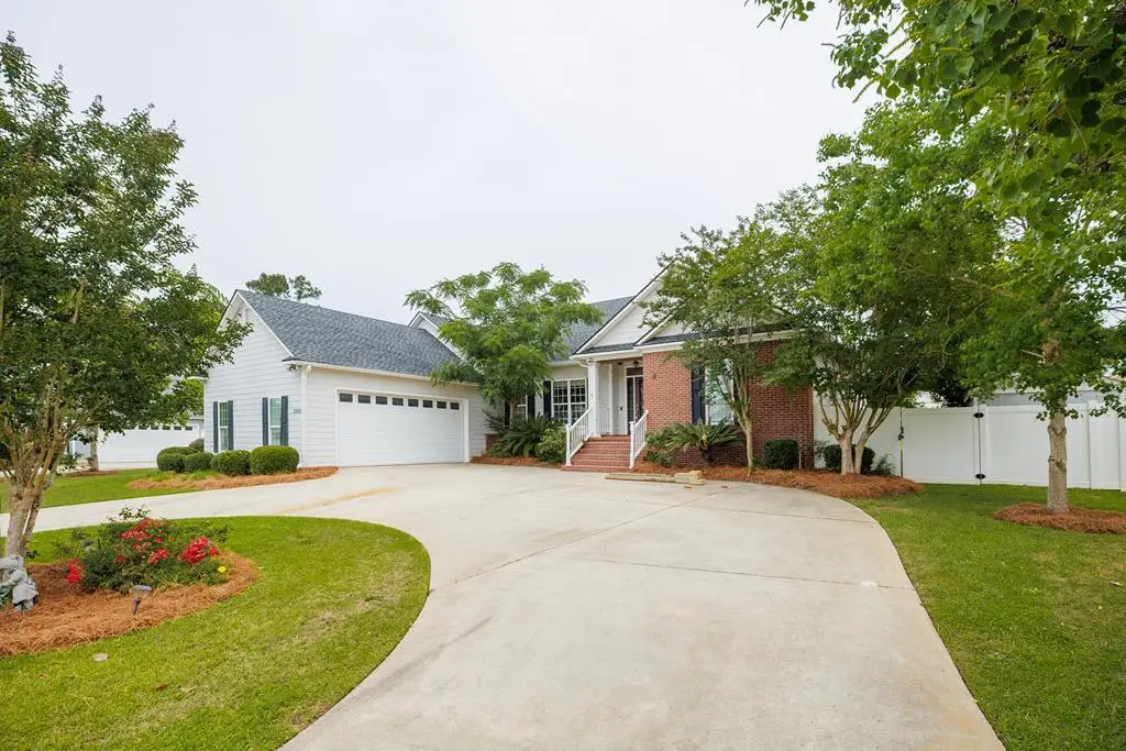 3699 Arbor Run Dr, Valdosta, GA 31605 - #1