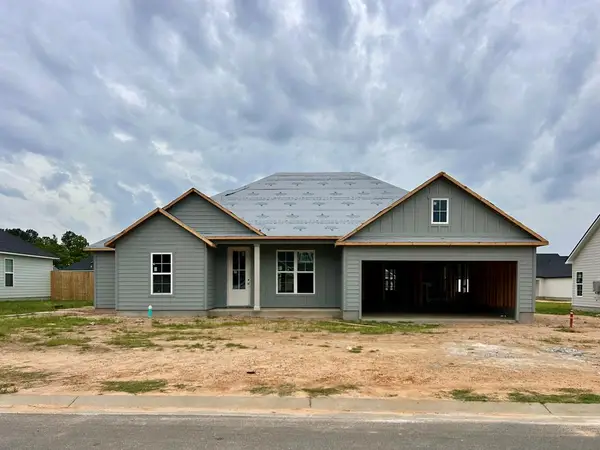 314 Mcneal Heritage Circle, Hahira, GA 31632