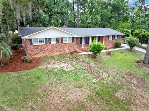2020 Wood Valley Drive, Valdosta, GA 31602