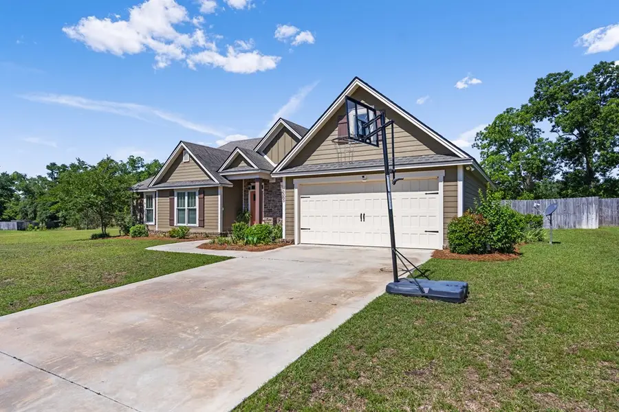 3380 Nottinghill Ln, Valdosta, GA 31605 - #3