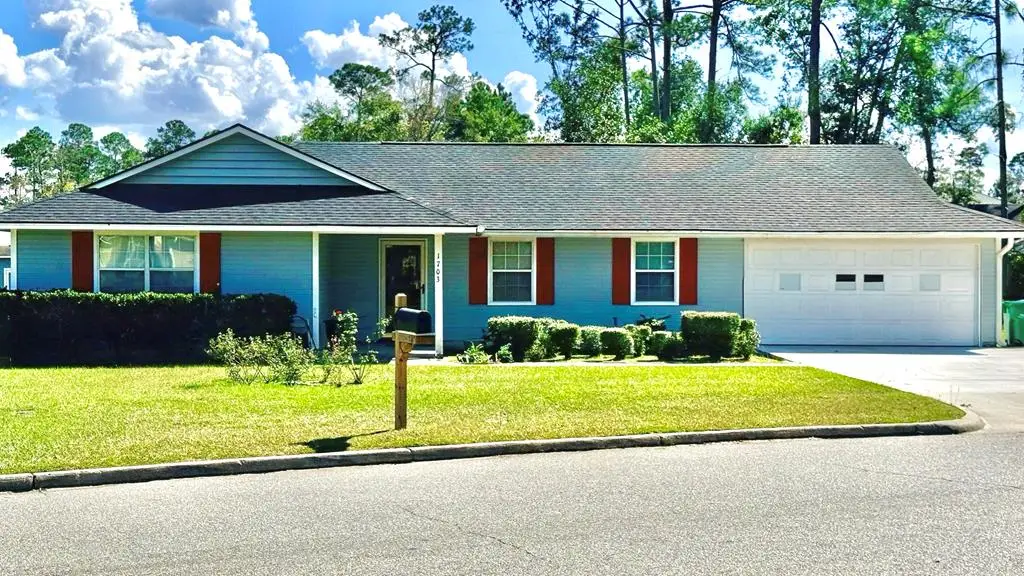 1703 Leone Ave, Valdosta, GA 31602 - #1
