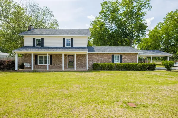 1008 Pecan St, Nashville, GA 31639