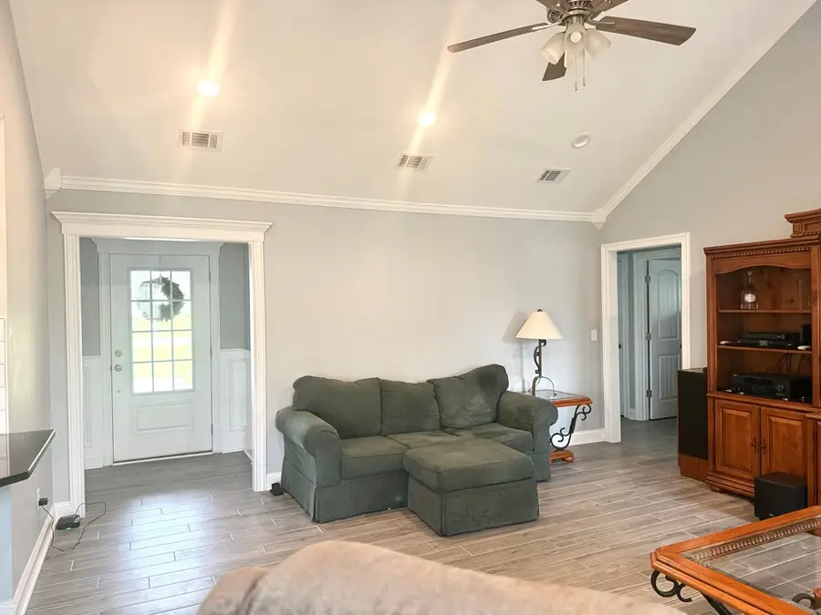 2563 Naples Ln, Valdosta, GA 31601 - #3