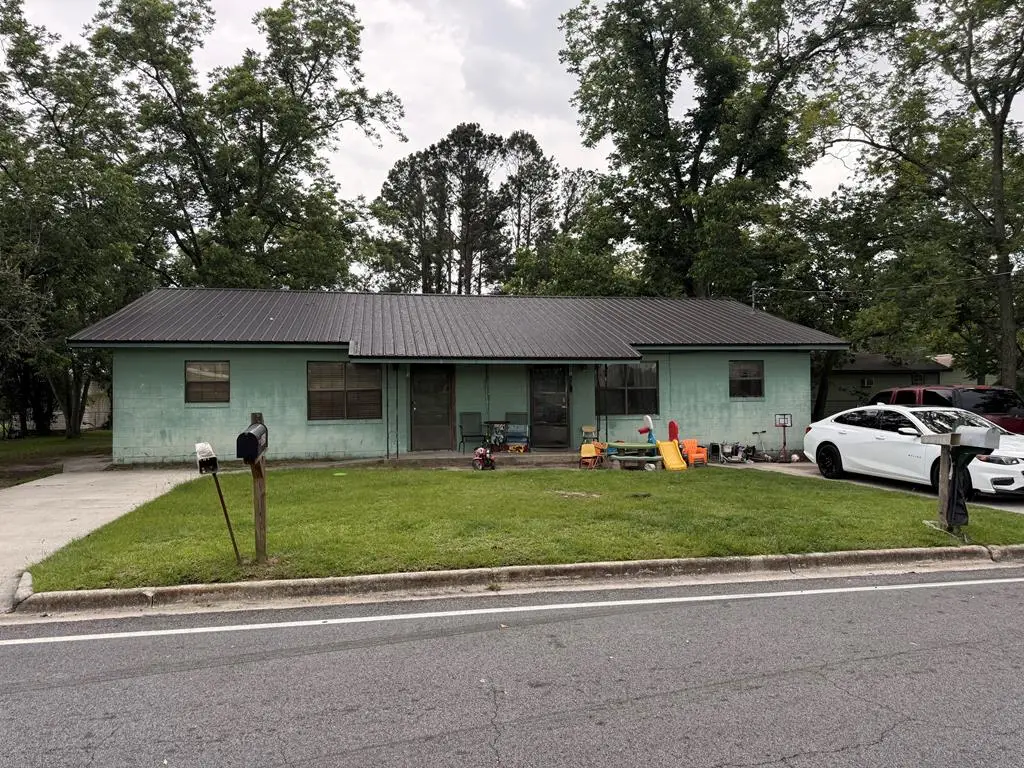 803 805 Willow St #2, Douglas, GA 31533 - #1
