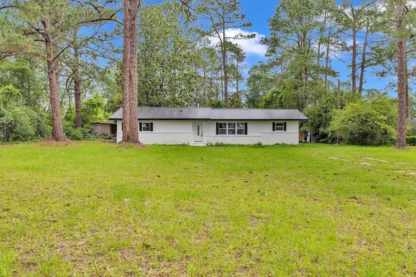 701 E Fourth St, Adel, GA 31620