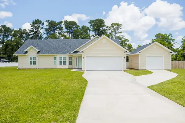 161 Harlee Ln, Ray City, GA 31645