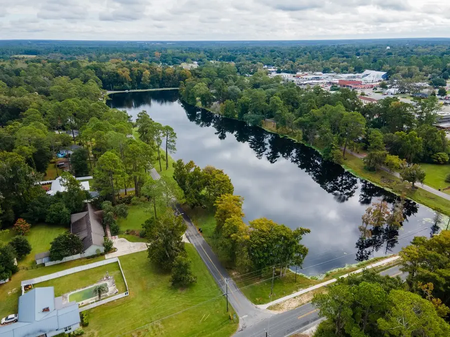 7 N Lakeshore Dr., Lakeland, GA 31635 - #3