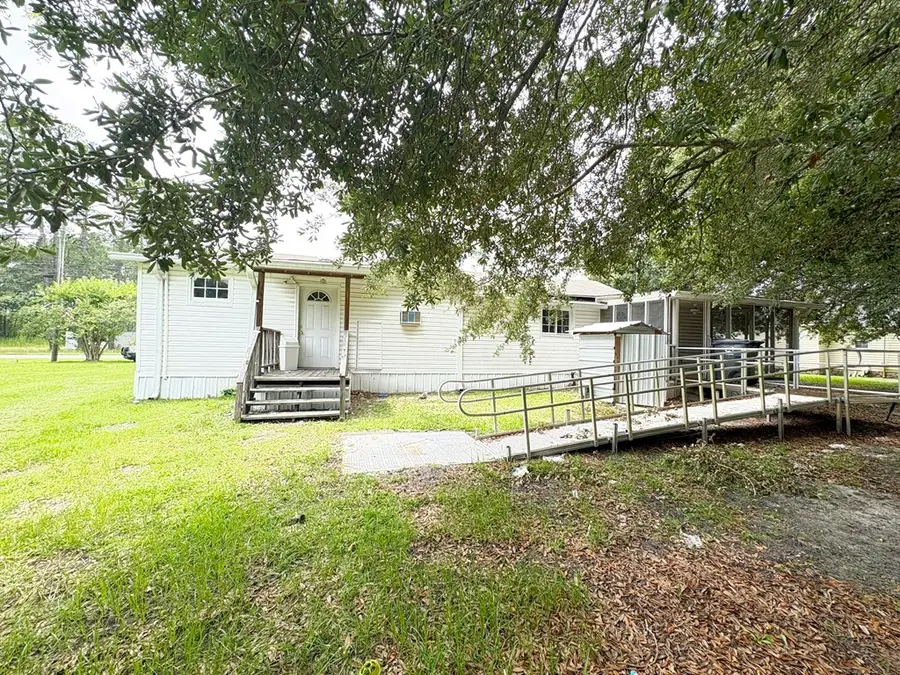 251 S Robinson St, Lenox, GA 31637 - #2