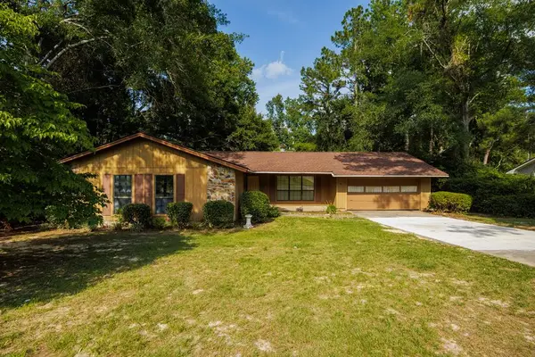 2211 S Sherwood, Valdosta, GA 31602