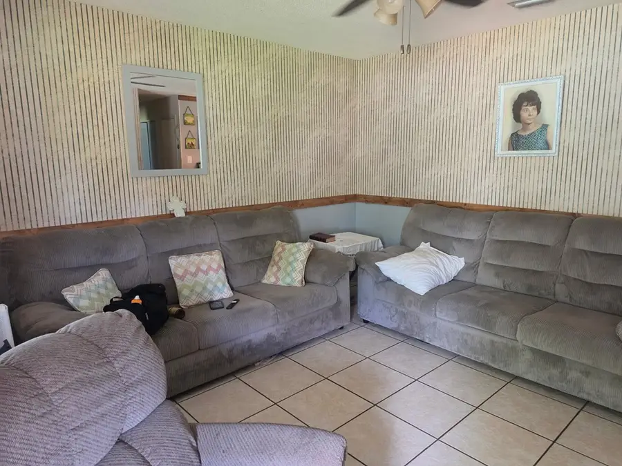808 Thomas Street, Nashville, GA 31639 - #3