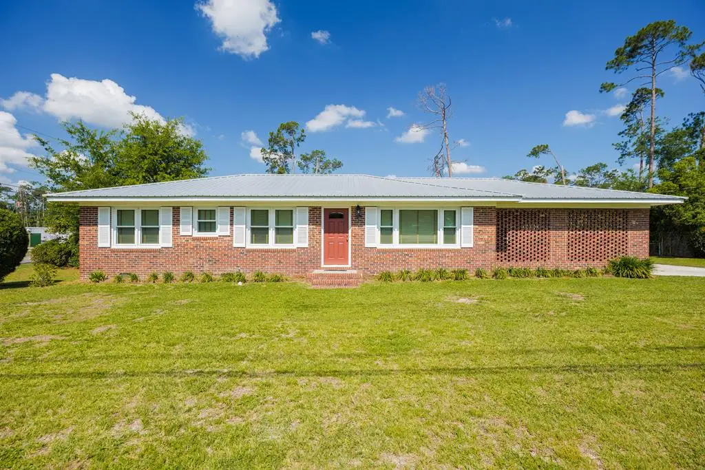 2200 N Barack Obama Blvd, Valdosta, GA 31602 - #1