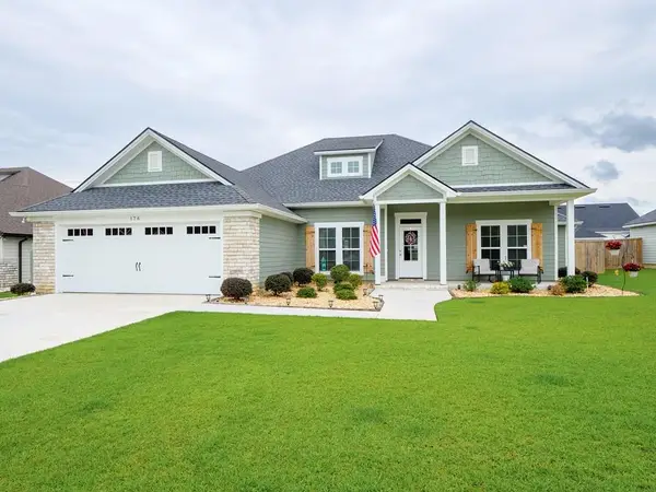 176 Floyd Mcneal Dr, Hahira, GA 31632