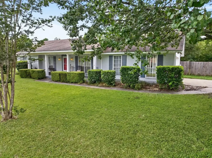 3904 Foxridge Drive, Valdosta, GA 31605 - #2