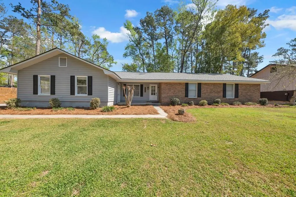2507 N Sherwood Dr, Valdosta, GA 31602 - #1