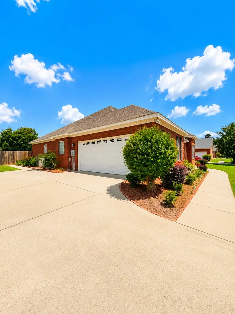 3733 Bermuda Run Drive, Valdosta, GA 31605 - #3