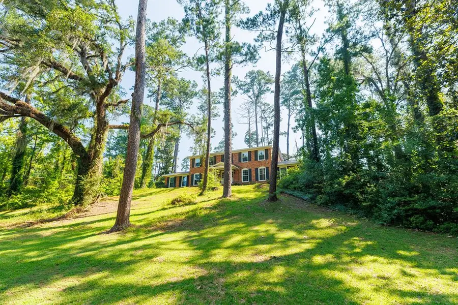 2002 Wood Valley Dr., Valdosta, GA 31602 - #3
