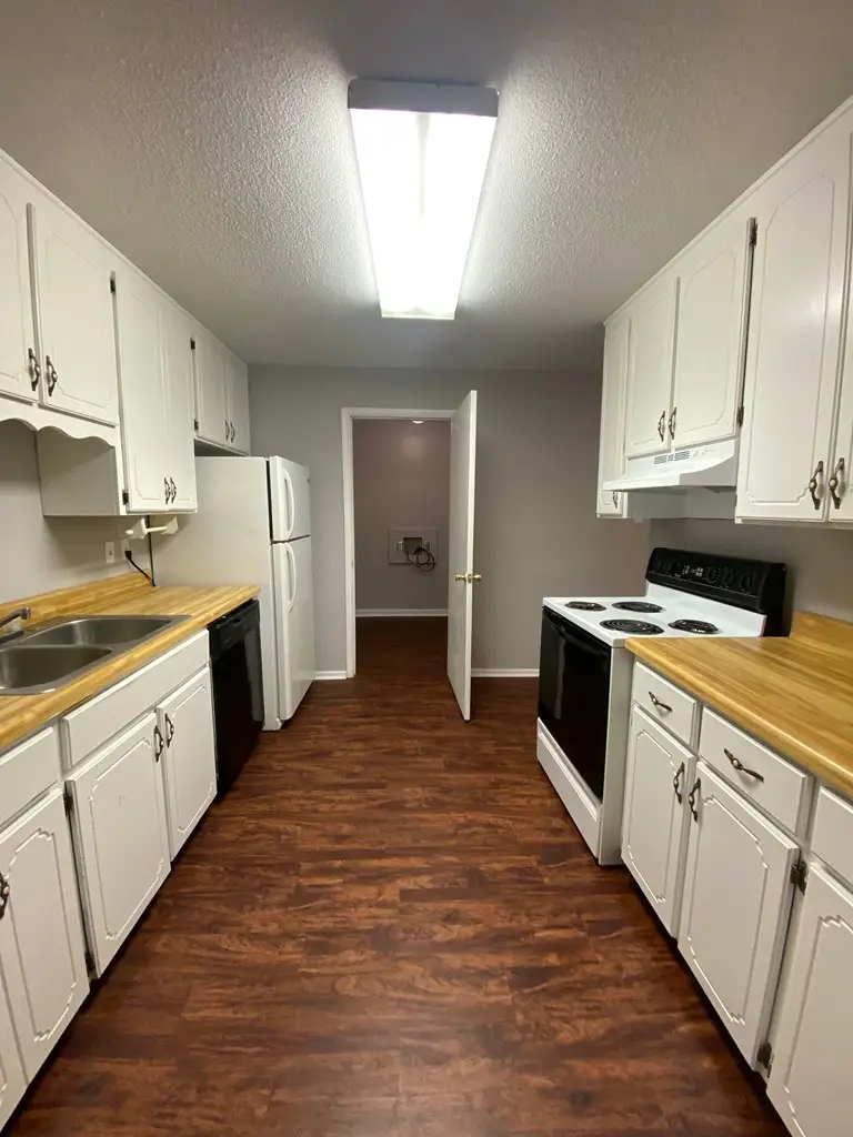 2831 Kirkwood Circle, Valdosta, GA 31602 - #3