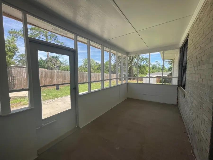 402 Gornto Road, Valdosta, GA 31602 - #3