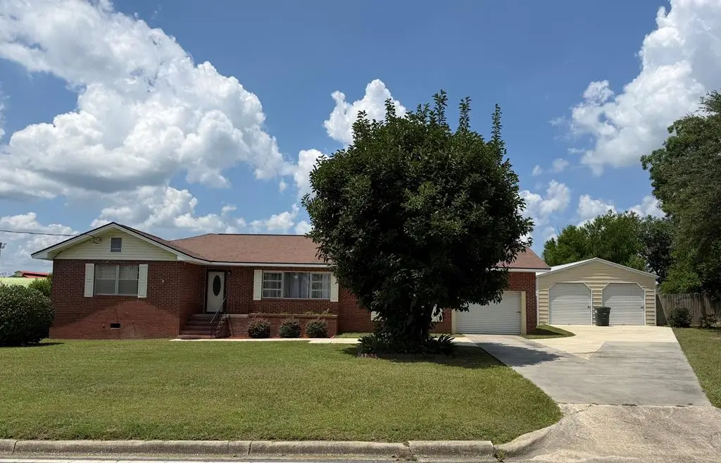 302 E Smith, Nashville, GA 31639 - #1