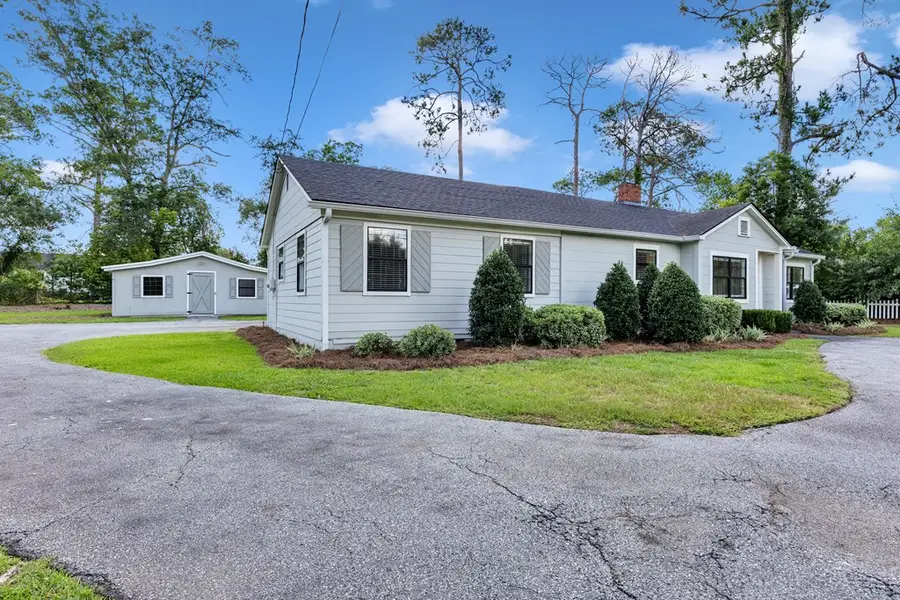 409 S Nelson Street, Hahira, GA 31632 - #3