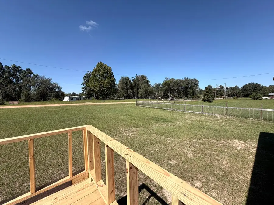 135 S Meadow Rd., Nicholls, GA 31554 - #3