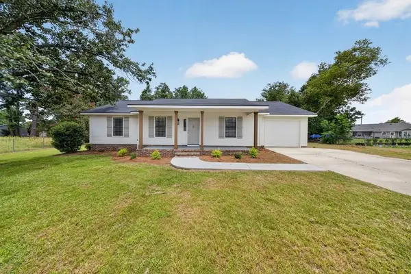 3910 Foxridge Dr, Valdosta, GA 31605