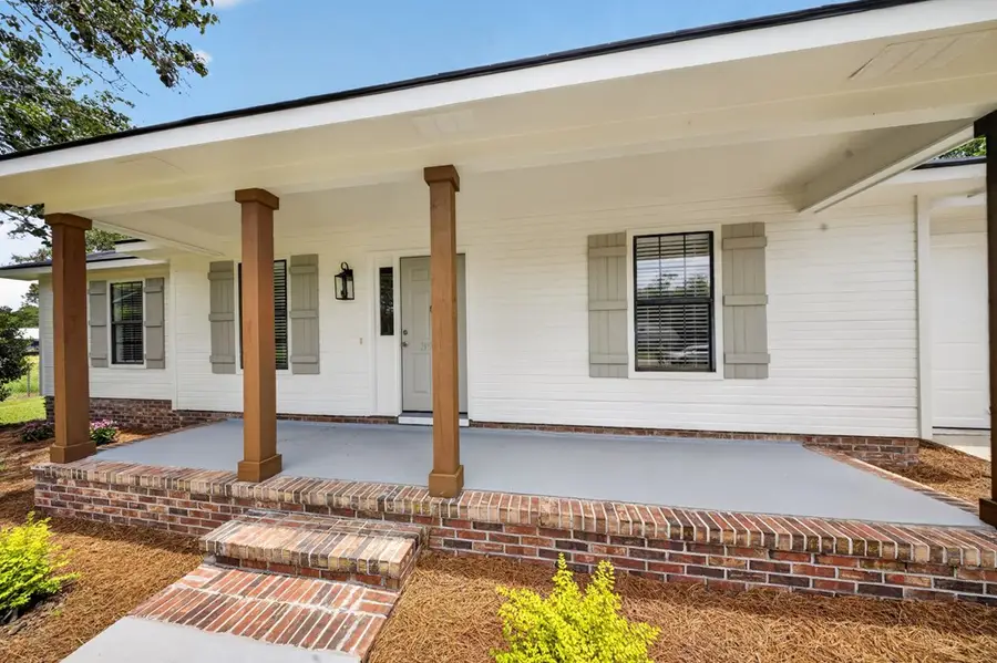 3910 Foxridge Dr, Valdosta, GA 31605 - #3