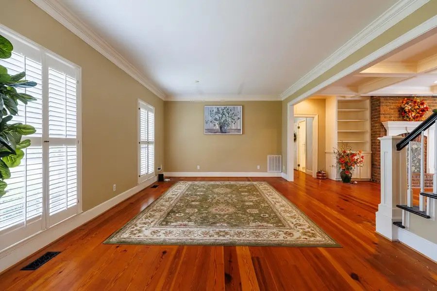 913 Millpond Road, Valdosta, GA 31602 - #3