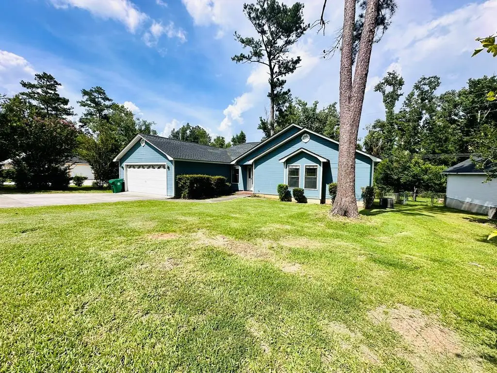 2225 S Sherwood Drive, Valdosta, GA 31602 - #1