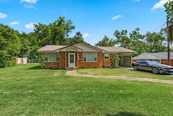 717 SW Sapp Ave, Pelham, GA 31779
