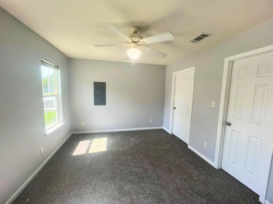 2529 Forrestwood Dr., Valdosta, GA 31602 - #2