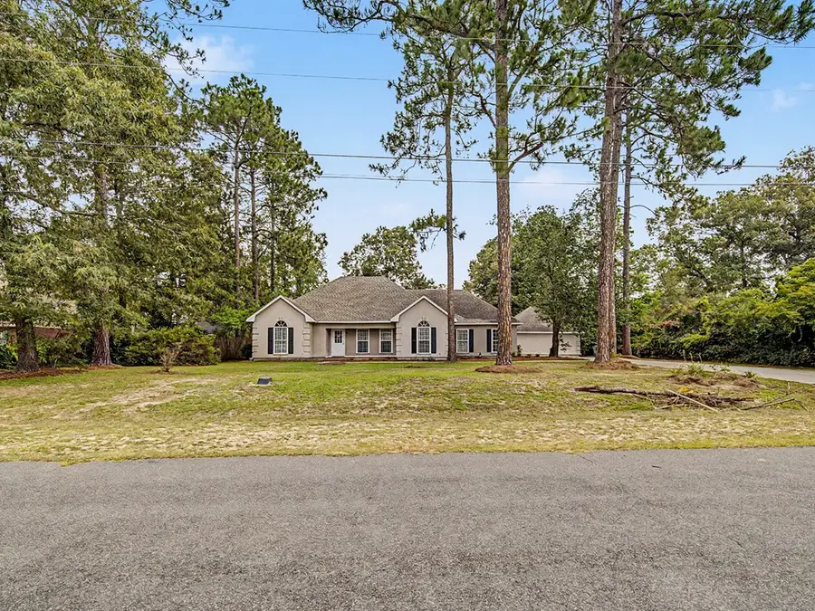 1621 Moore St, Adel, GA 31620 - #2