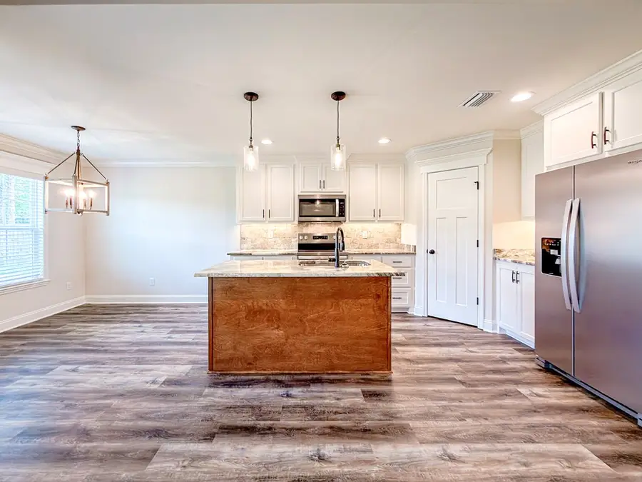 9 Bryant Dr, Ray City, GA 31645 - #2