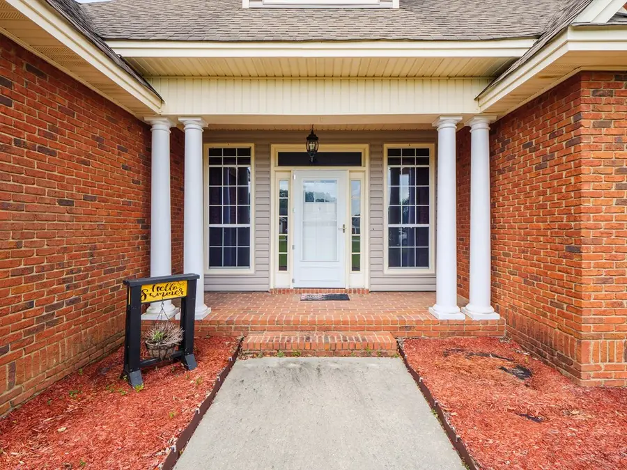 605 Plantation Dr, Adel, GA 31620 - #3