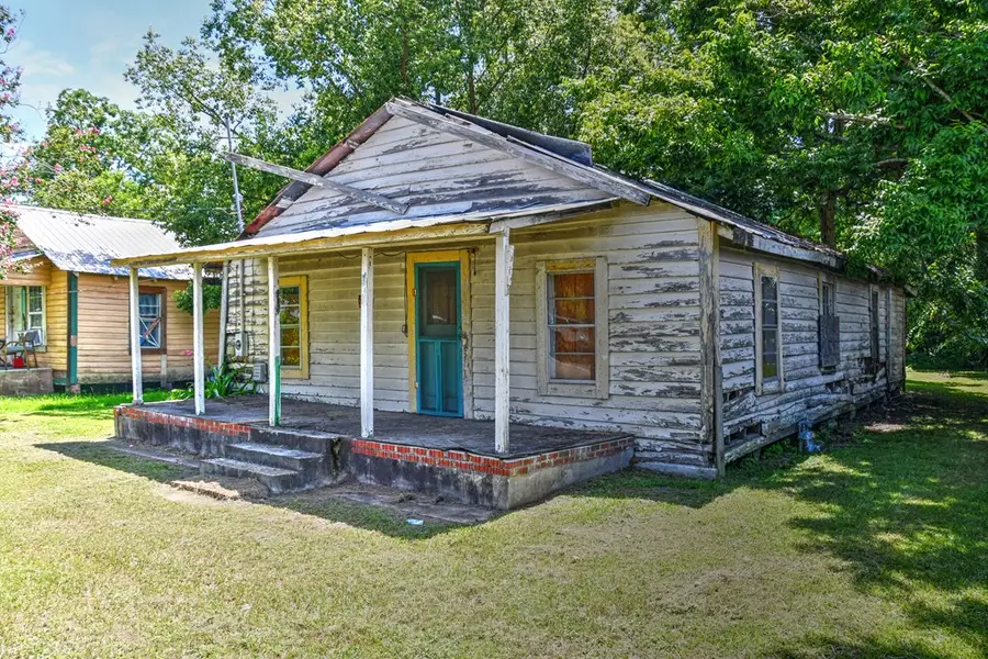 108 S Maple St, Adel, GA 31620 - #3