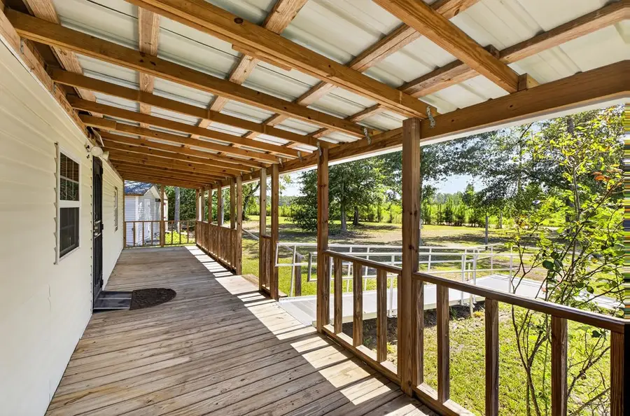 379 Vickers Rd, Nashville, GA 31639 - #3