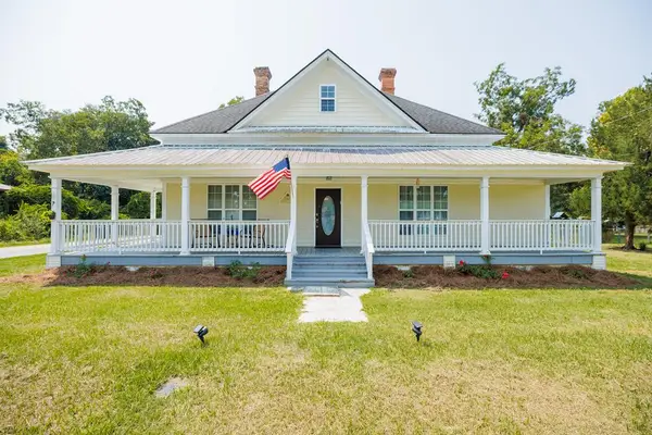 388 Jones St, Ray City, GA 31645