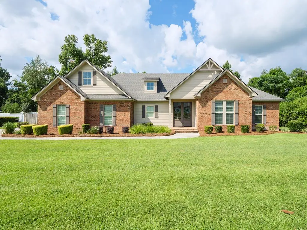 3704 Bermuda Run Dr, Valdosta, GA 31605 - #1