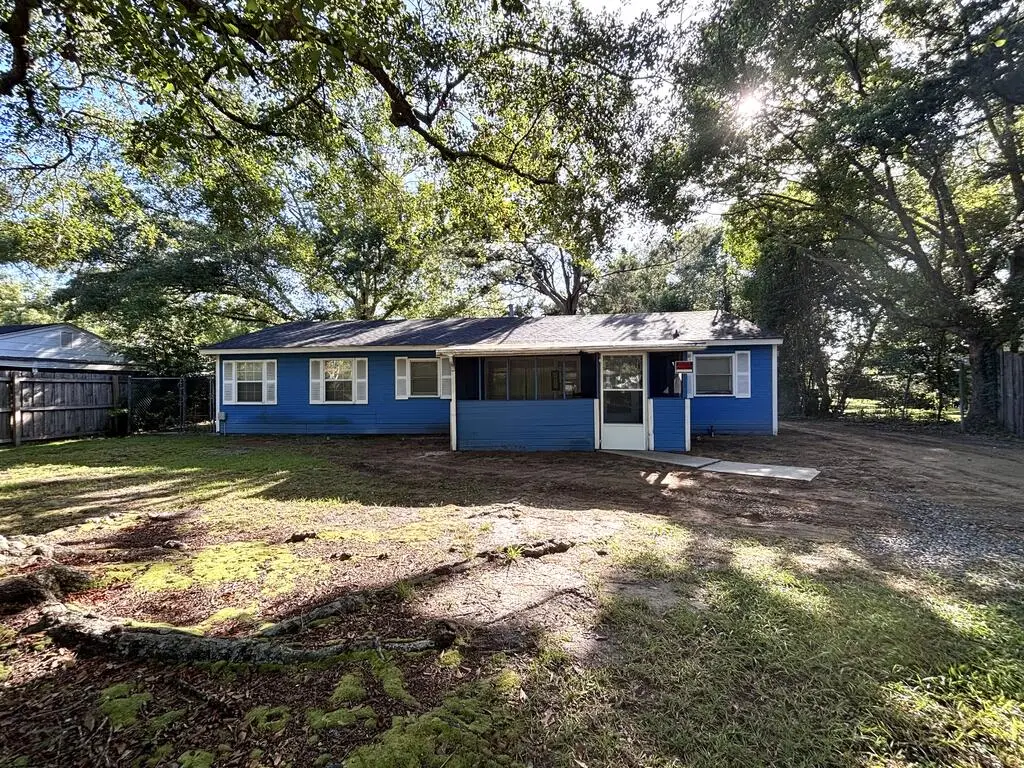 205 Price Street, Valdosta, GA 31601 - #1