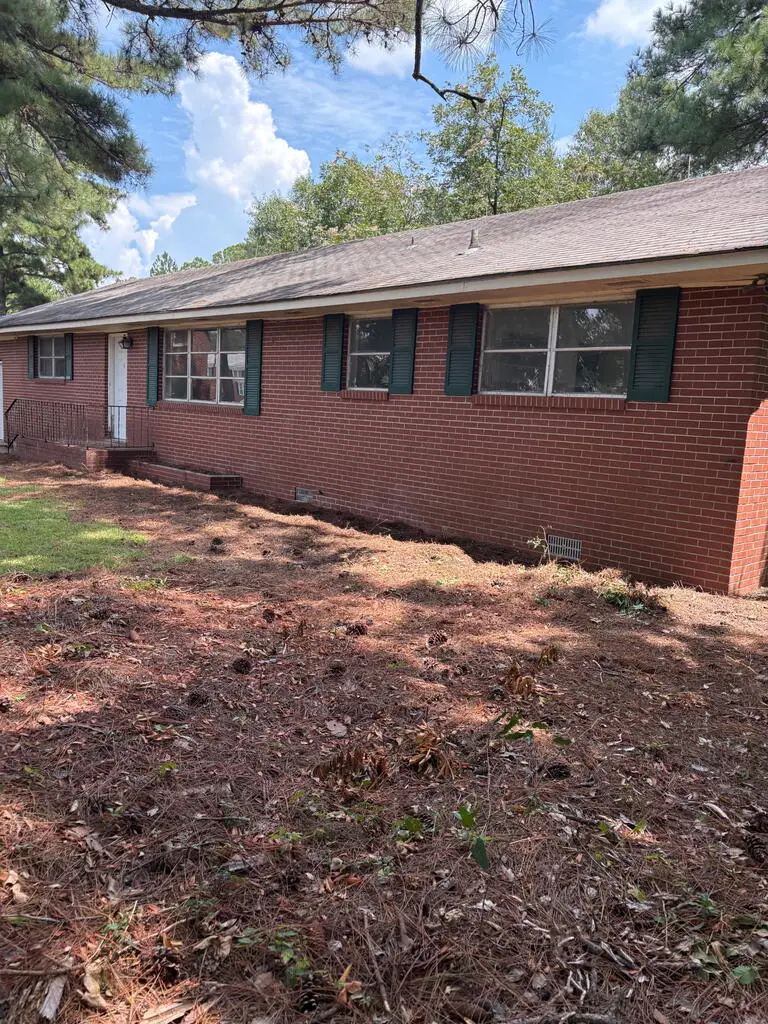 409 Davis Ave, Tifton, GA 31794 - #1