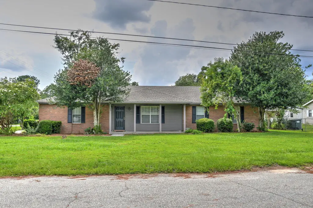 612 S College, Hahira, GA 31632 - #1