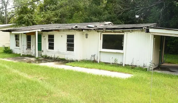 611 W Eighth, Adel, GA 31620