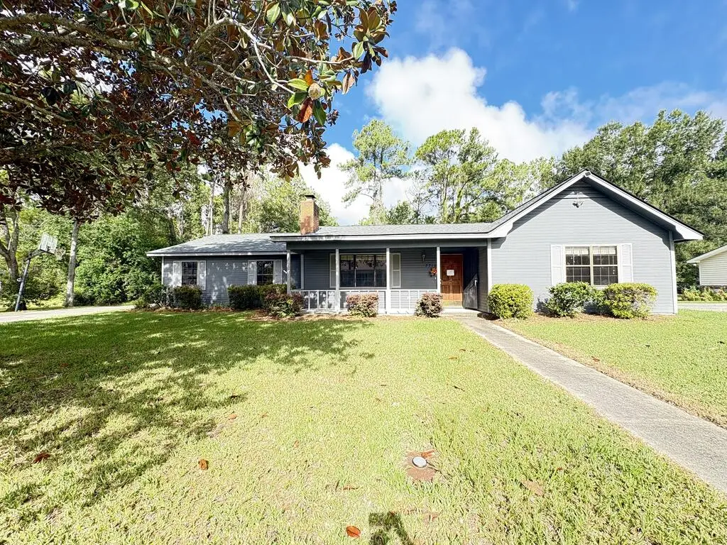 2710 Clayton Dr, Valdosta, GA 31602 - #1