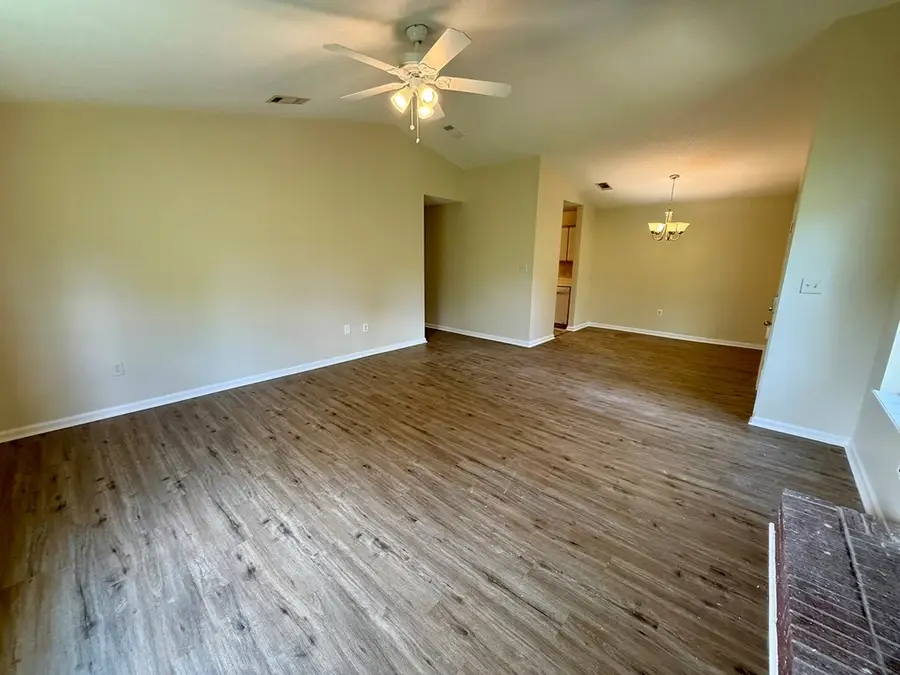2092 S Sherwood Dr #N118, Valdosta, GA 31602 - #3