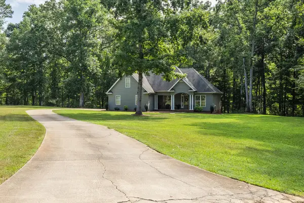 250 Manor Court, Forsyth, GA 31029