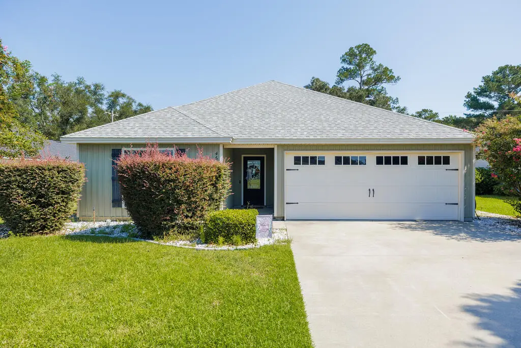 4670 Stonewall Cir, Valdosta, GA 31605 - #1