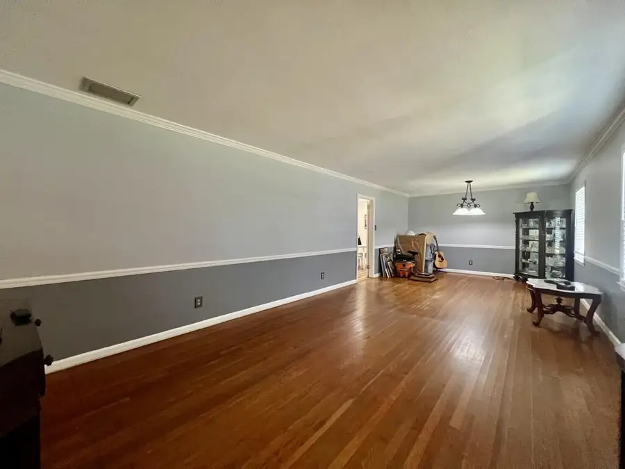 2217 Young Dr, Valdosta, GA 31602 - #3