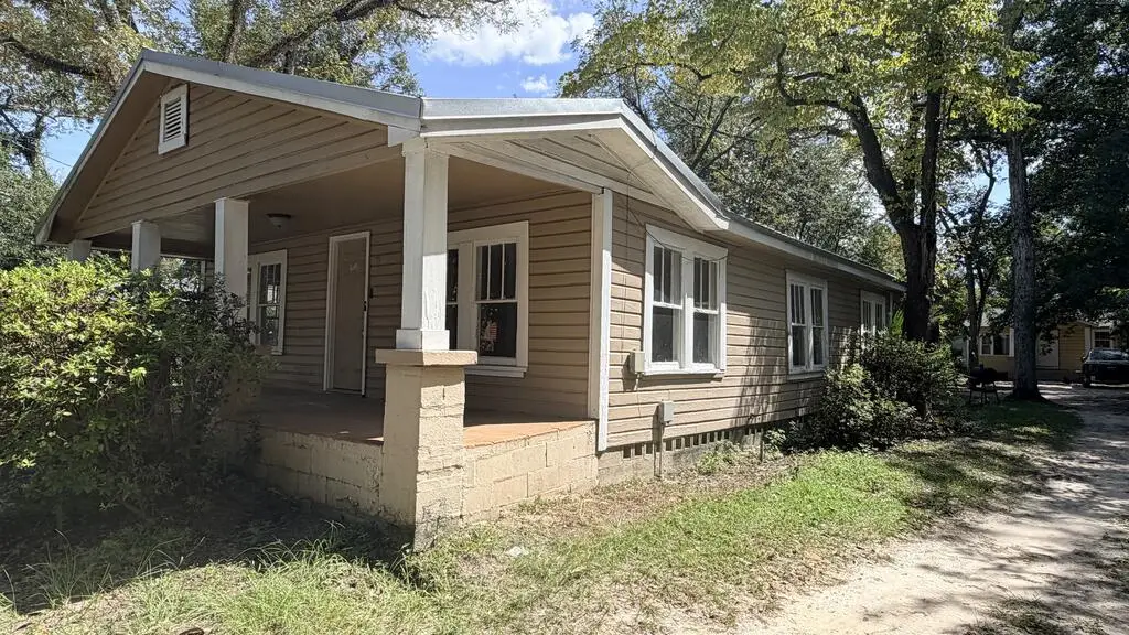 523 E Rogers St, Valdosta, GA 31601 - #1